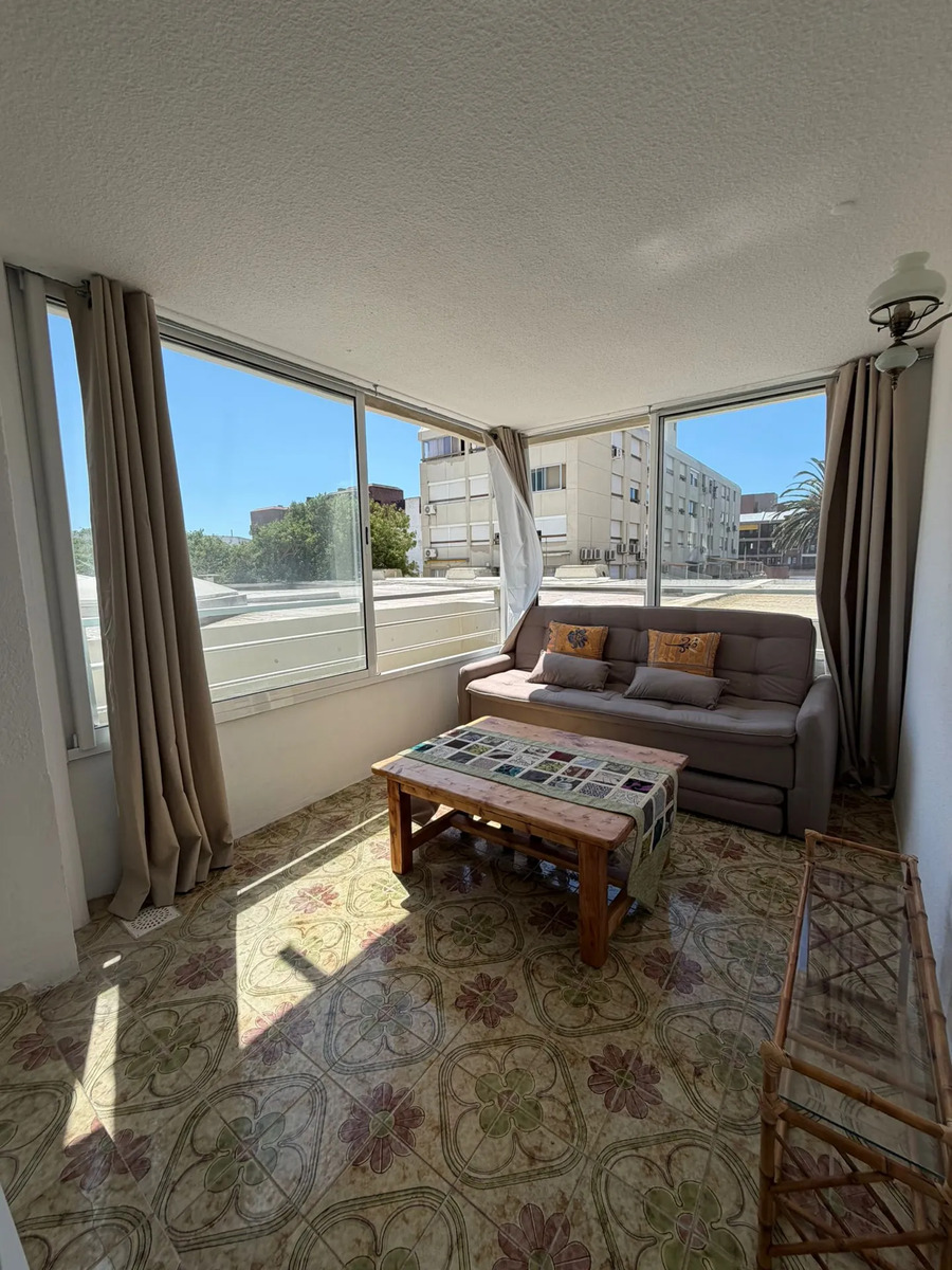 Apartamento En La Punta Sobre Gorlero - Imagen 3