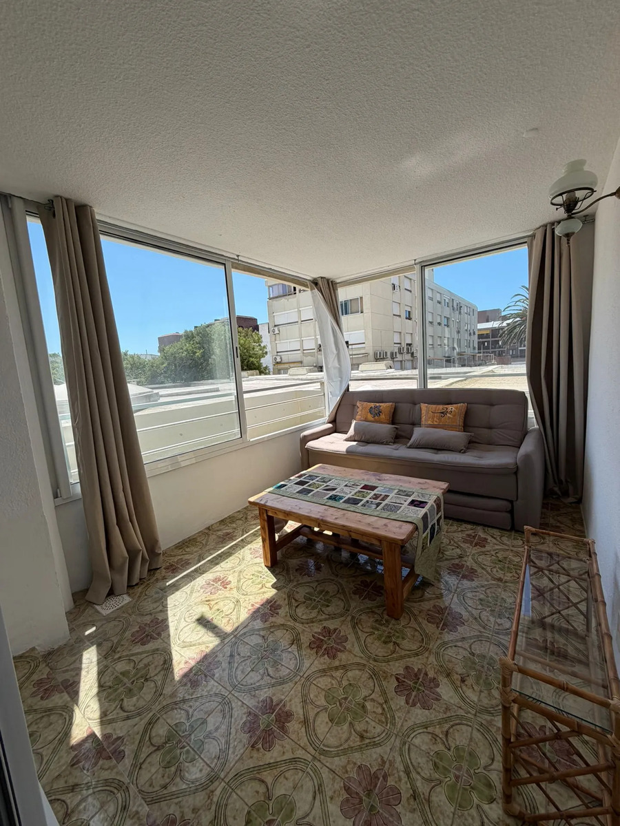 Apartamento En La Punta Sobre Gorlero - Imagen 2